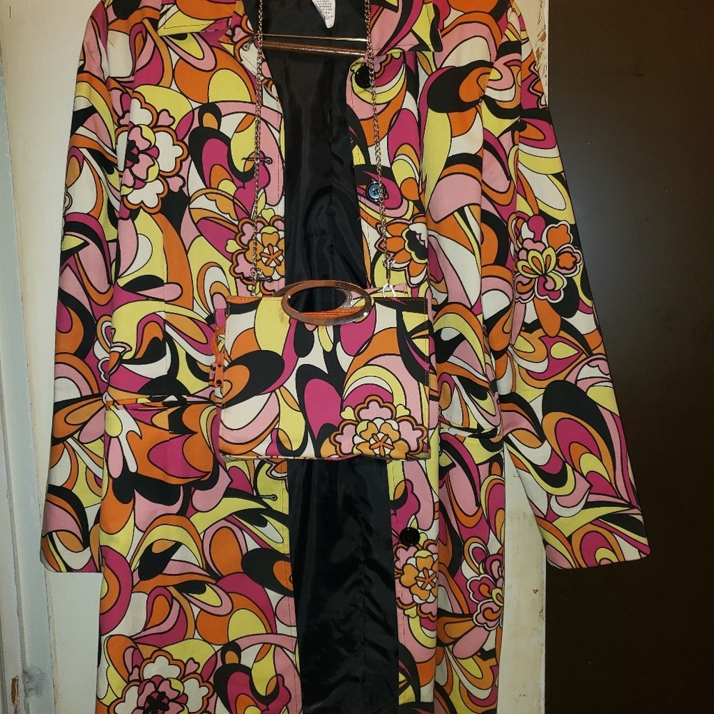 Coat with matching pocketbook